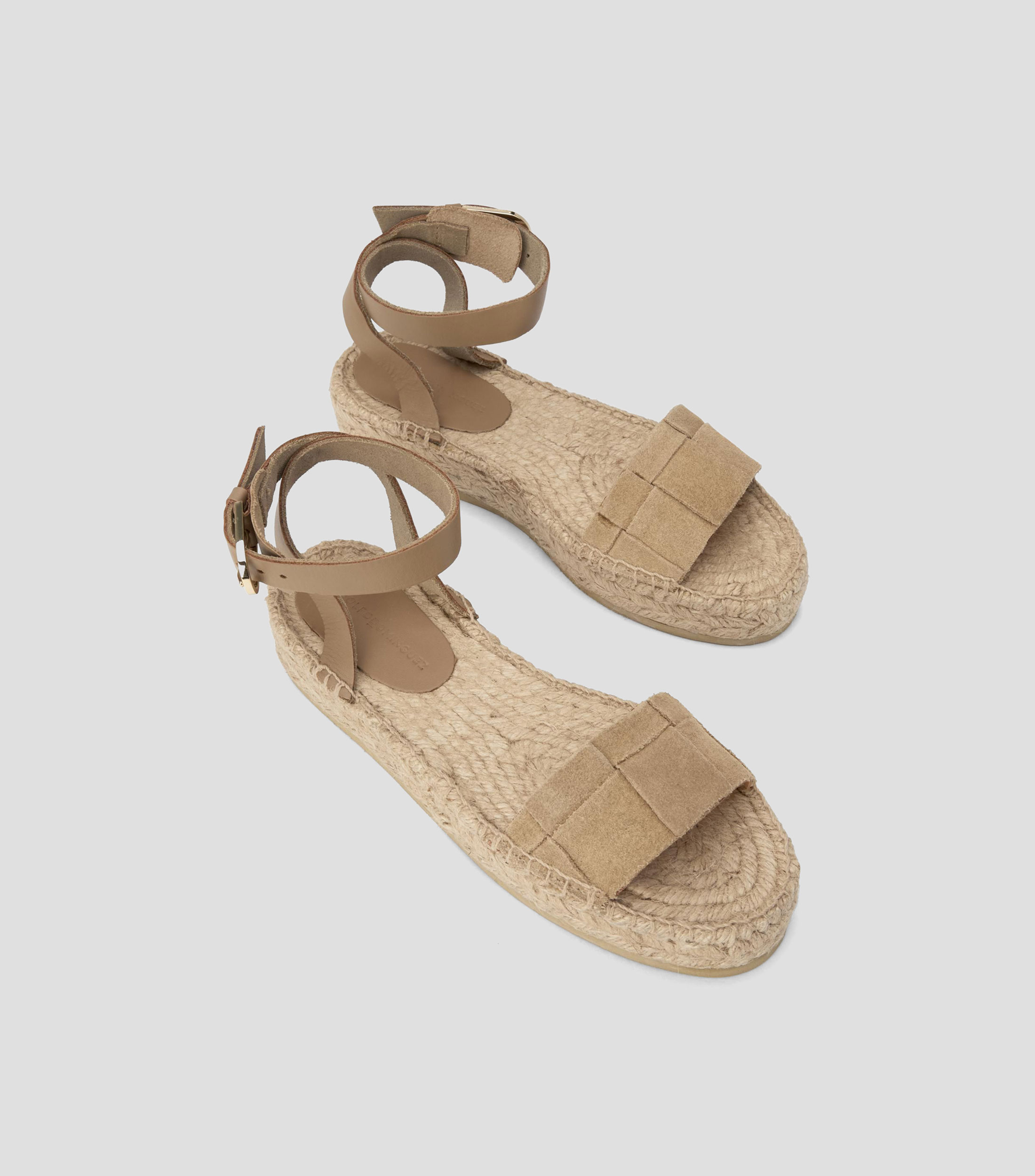 Sandalias con tacón bajo de cuña y plataforma Mujer